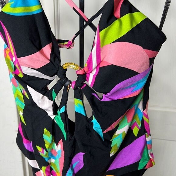 Trina Turk BIRDS OF PARADISE CUT MAILLOT One Piece Swimsuit NWT Size 2 - Picture 4 of 10